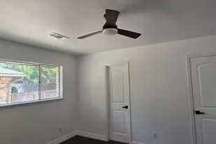 5835 Paisley St, Houston, TX 77096 - Photo 14