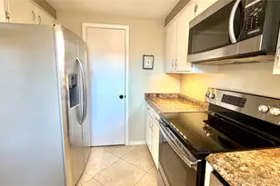 11710 Southlake Dr, Houston, TX 77077 - Photo 10