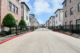 15 Southside Cir, Houston, TX 77025 - Photo 46