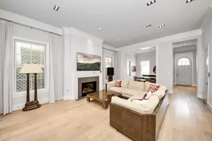15 Southside Cir, Houston, TX 77025 - Photo 6