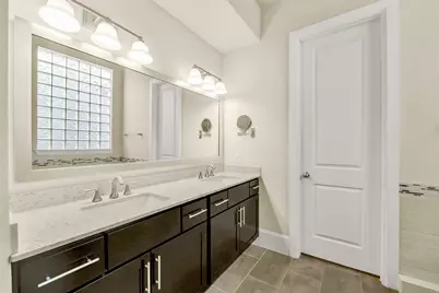 734 N Shepherd Drive, Houston, TX 77007 - Photo 26