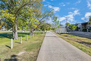734 N Shepherd Dr, Houston, TX 77007 - Photo 38