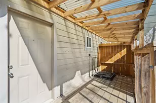 4808 35th St E, Dickinson, TX 77539 - Photo 14