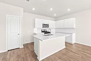 202 Orchard Laurel Dr, Alvin, TX 77511 - Photo 4