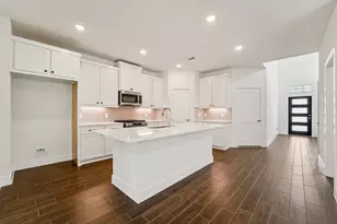 279 Mallards Rim Dr, Willis, TX 77318 - Photo 10