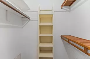 10556 Hammerly Blvd, Houston, TX 77043 - Photo 18