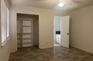 600 Normal Park, Huntsville, TX 77320 - Photo 6