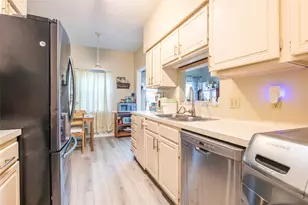3729 Wakeforest St, Houston, TX 77098 - Photo 8
