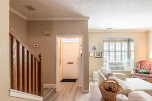 3729 Wakeforest St, Houston, TX 77098 - Photo 4