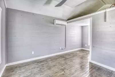 210 W Bell Street, Fayetteville, TX 78940 - Photo 18