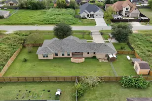 319 Pinedale Ave, Arcola, TX 77583 - Photo 4