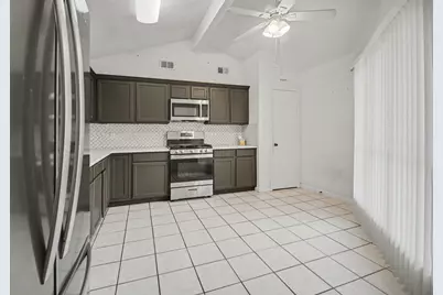 10926 Collingswood Drive, La Porte, TX 77571 - Photo 10