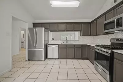 10926 Collingswood Drive, La Porte, TX 77571 - Photo 8