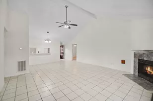 10926 Collingswood Dr, La Porte, TX 77571 - Photo 14