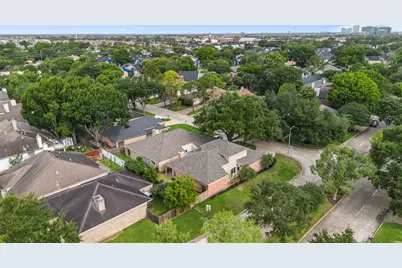 12903 Avenida Vaquero Street, Houston, TX 77077 - Photo 4