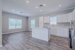 778 Pickering St, Houston, TX 77091 - Photo 6