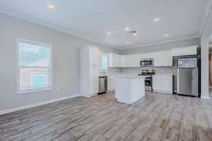 778 Pickering St, Houston, TX 77091 - Photo 4