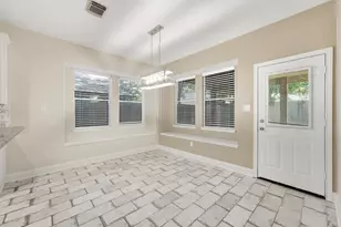 19307 Pinewood Bluff Ln, Humble, TX 77346 - Photo 12