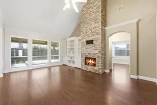 19307 Pinewood Bluff Ln, Humble, TX 77346 - Photo 6