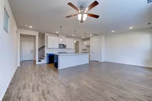 10504 Marston Vineyard Dr, Houston, TX 77025 - Photo 10