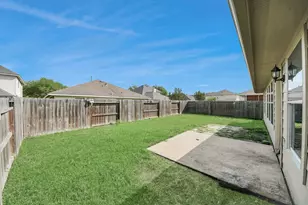 1818 Fergus Park Ct, Houston, TX 77047 - Photo 6
