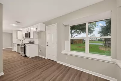 4170 S Presidents Drive S, Houston, TX 77047 - Photo 14