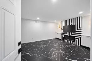 2101 Fountain View Dr, Houston, TX 77057 - Photo 4