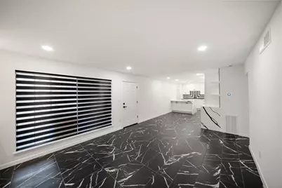 2101 Fountain View Drive #25C, Houston, TX 77057 - Photo 8