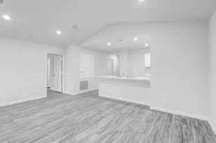 873 Rd 590114, Cleveland, TX 77327 - Photo 4