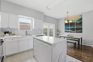 1011 Fountain View Dr, Houston, TX 77057 - Photo 10