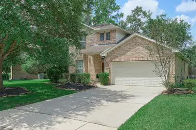 70 N Spinning Wheel Circle, The Woodlands, TX 77382 - Photo 2