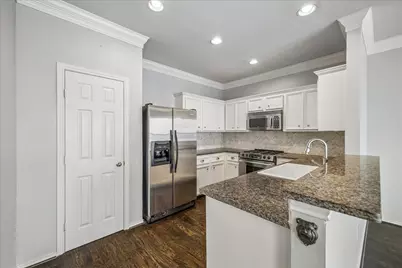 1624 W 25th Street #B, Houston, TX 77008 - Photo 8