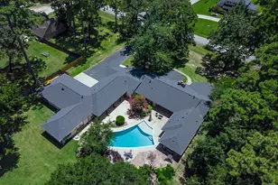 1401 Magnolia Ln, Houston, TX 77339 - Photo 1