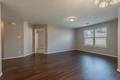 10233 Azalea Vlg Village, Houston, TX 77088 - Photo 4