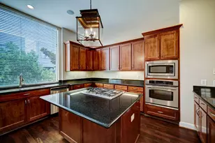 5202 Rose St, Houston, TX 77007 - Photo 14