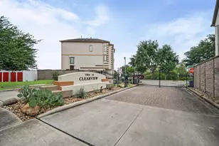 10722 Clearview Villa, Houston, TX 77025 - Photo 32