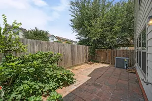 10722 Clearview Villa, Houston, TX 77025 - Photo 28