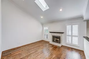 708 Fowler St, Houston, TX 77007 - Photo 4