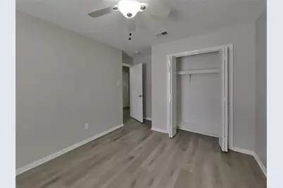 7506 Lemon Tree Circle, Houston, TX 77088 - Photo 14
