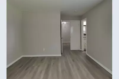 7506 Lemon Tree Circle, Houston, TX 77088 - Photo 8