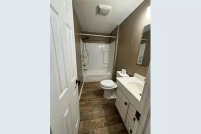 411 & 411 1/2 Humphrey Avenue, Palacios, TX 77465 - Photo 10