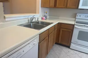 7589 Cambridge St, Houston, TX 77054 - Photo 4