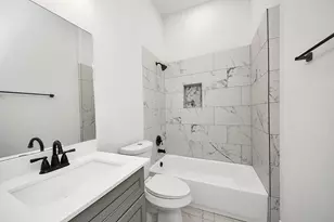 4338 Avron Dr, Stafford, TX 77477 - Photo 32