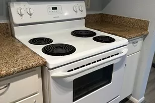 2800 Jeanetta St, Houston, TX 77063 - Photo 10