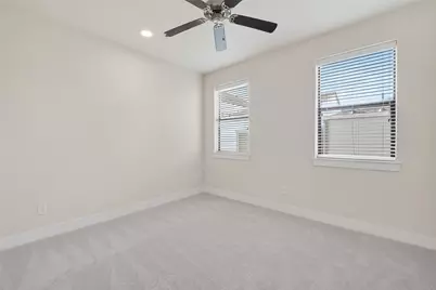 3413 Kensington Yellow Place, Houston, TX 77008 - Photo 20