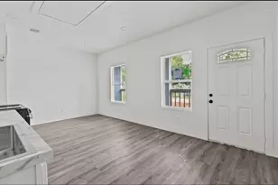 8503 Denby St, Houston, TX 77012 - Photo 2