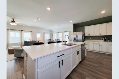 9319 Pavonia Fawn Drive, Baytown, TX 77521 - Photo 10