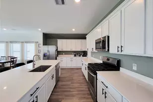 9319 Pavonia Fawn Dr, Baytown, TX 77521 - Photo 2