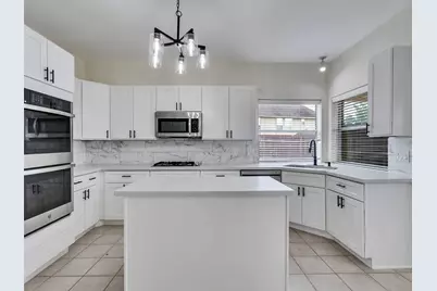 4510 Chestnut Meadow Drive, Sugar Land, TX 77479 - Photo 12