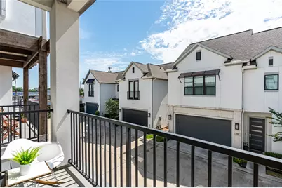 1747 Ojeman Spring Lane, Houston, TX 77055 - Photo 4